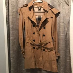 Burberry Brit Trenchcoat